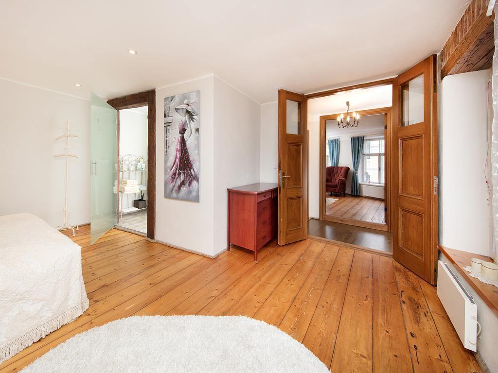 Calandra Apartment Talin Exterior foto